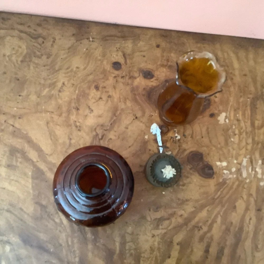 Vintage 7.5 Inch Amber Glass Oil Lamp With Fruit Details Read